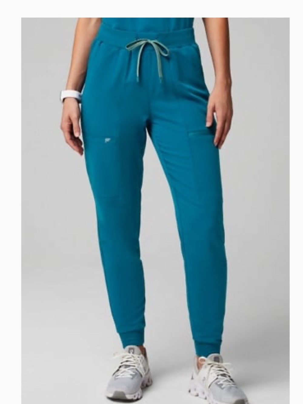 NWOT Mid-rise on-call scrub jogger